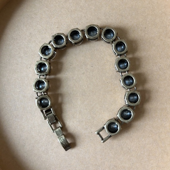 Chloe and Isabel Fashion Earrings and Bracelet - Picture 5 of 9